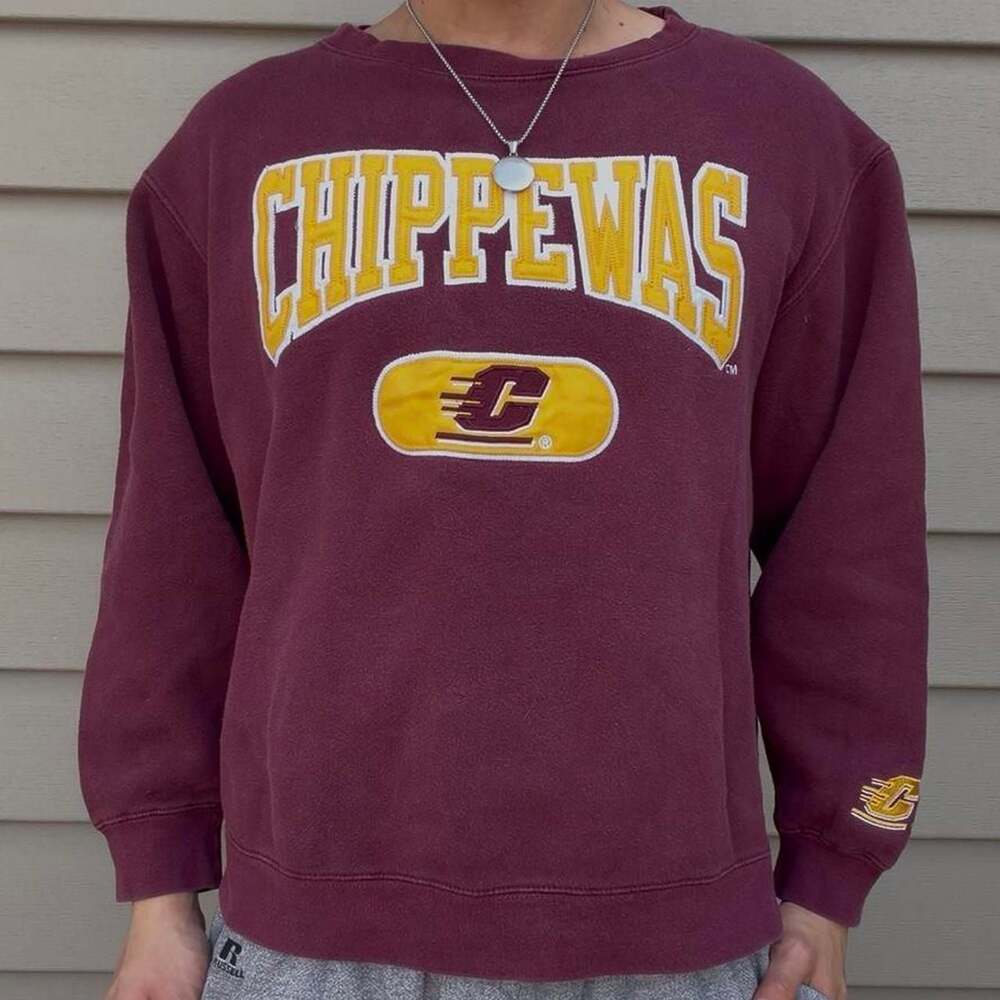 Vintage Central Michigan University Chippewas Crewneck Sweatshirt - Cropped Fit